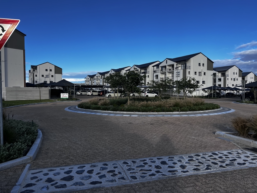 To Let 1 Bedroom Property for Rent in Sandown Western Cape